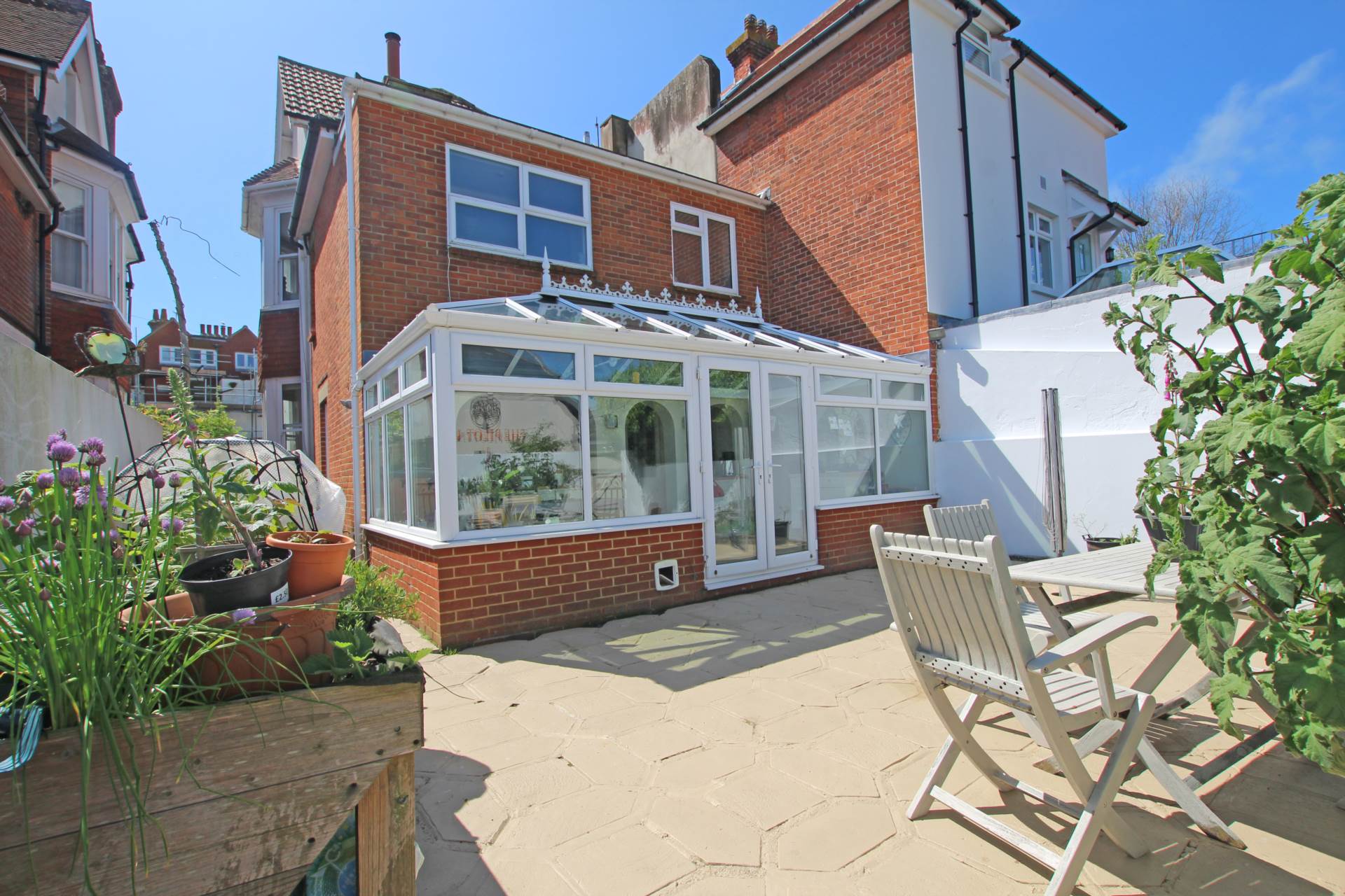 Cliff Road, BN20 7RU, Image 16