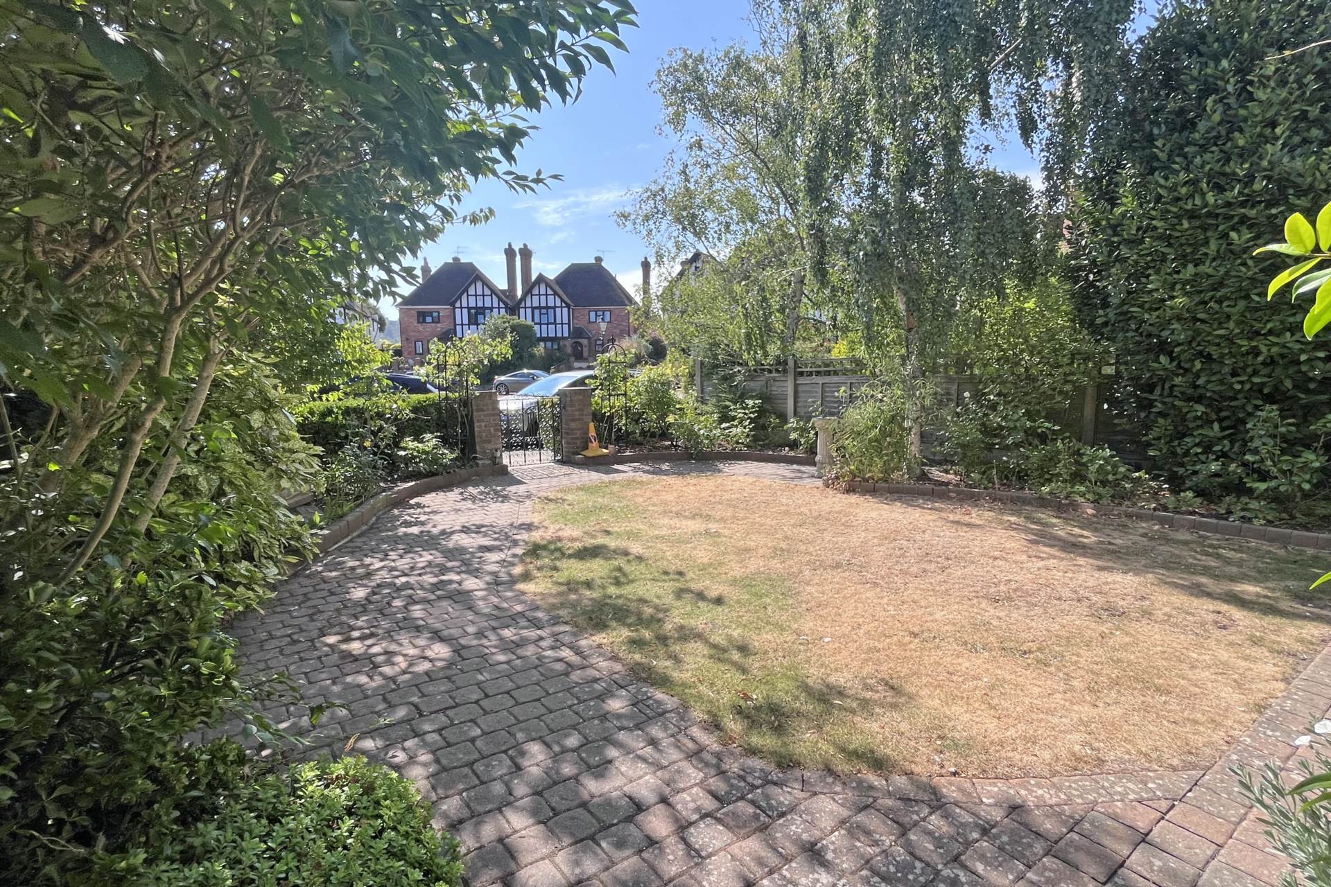 The Park Close, Eastbourne, BN20 8AG, Image 30