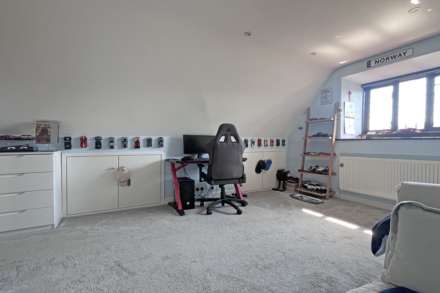 The Park Close, Eastbourne, BN20 8AG, Image 21