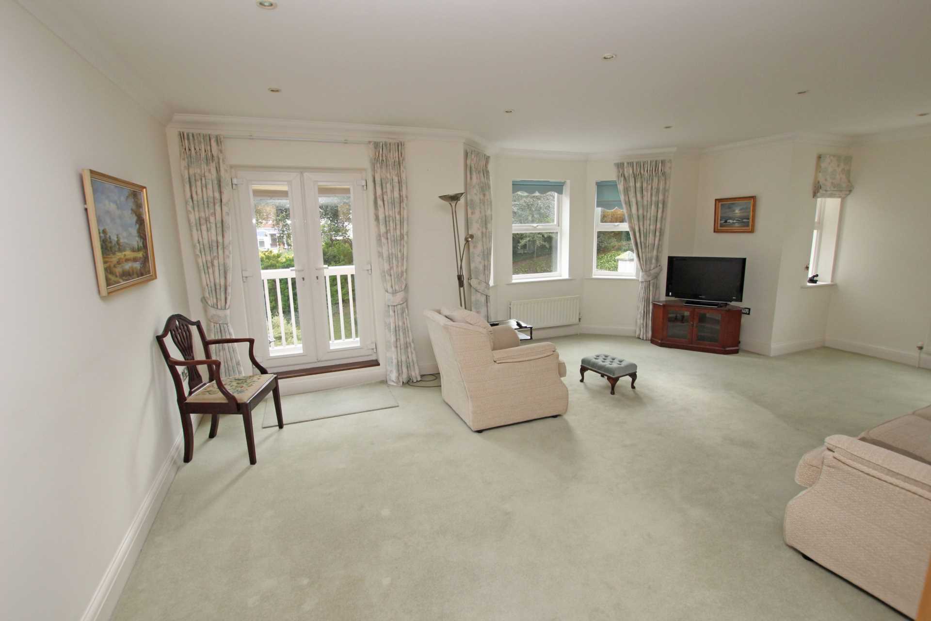 Silverdale Road, Eastbourne, BN20 7EY, Image 2