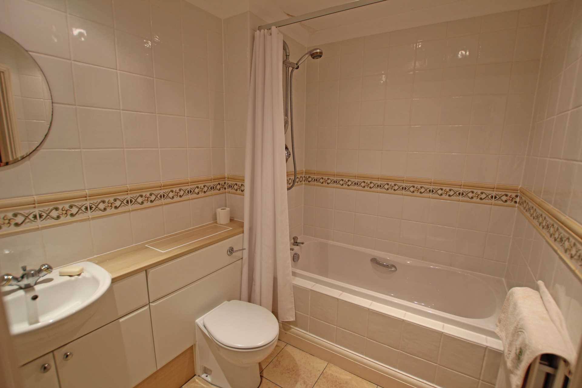 Silverdale Road, Eastbourne, BN20 7EY, Image 7