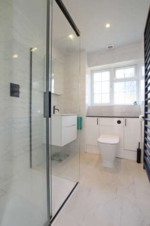 Fairfield Road, Eastbourne, BN20 7LX, Image 13