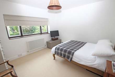 Old Camp Road, Eastbourne, BN20 8DH, Image 13