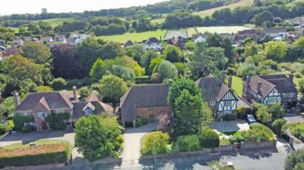 Old Camp Road, Eastbourne, BN20 8DH, Image 20