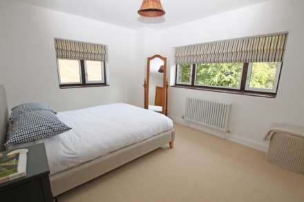 Old Camp Road, Eastbourne, BN20 8DH, Image 8