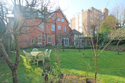 Carlisle Road, Eastbourne, BN20 7EN, Image 16
