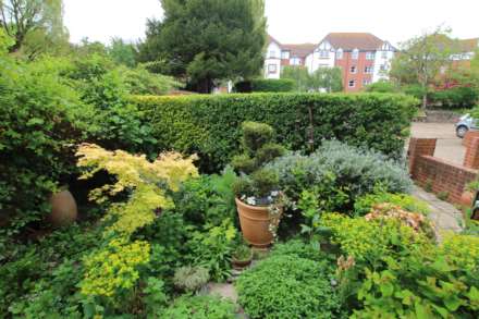 Granville Road, Eastbourne, BN20 7HE, Image 13