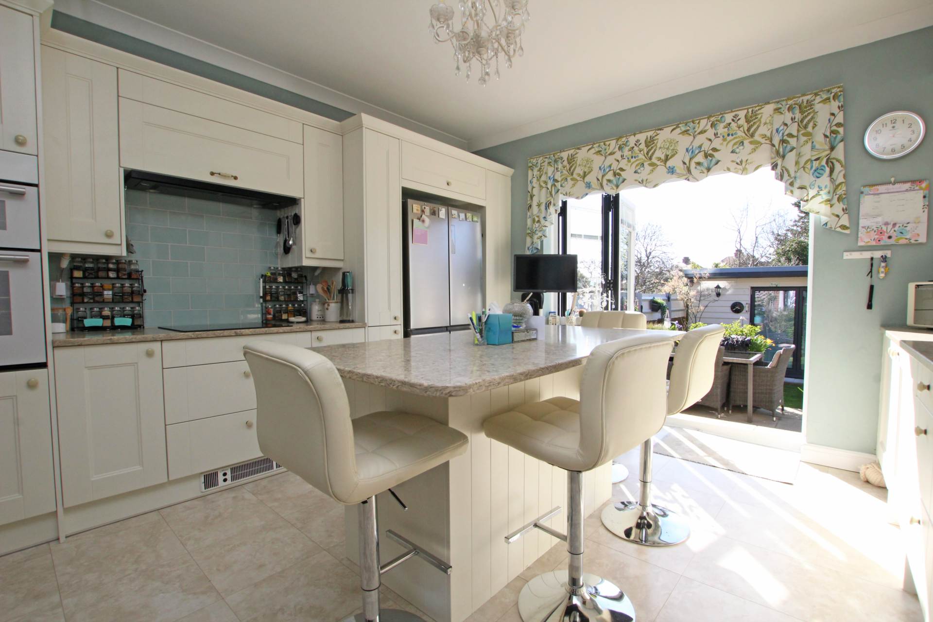 Annington Road, Roselands Eastbourne, BN22 8NG, Image 2