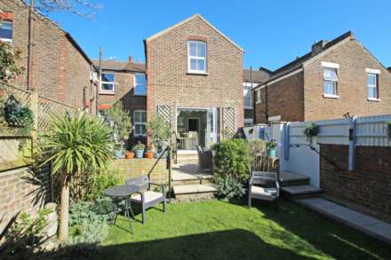Annington Road, Roselands Eastbourne, BN22 8NG, Image 8