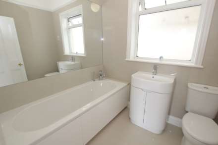 South Cliff, Eastbourne, BN20 7AE, Image 9