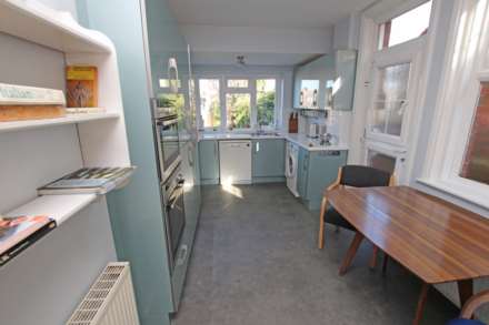 Royal Parade, Eastbourne, BN22 7JY, Image 16
