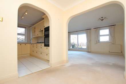 St Johns Road, Eastbourne, BN20 7NB, Image 8