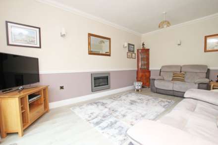 Wellington Close, Eastbourne, BN23 5AR, Image 13