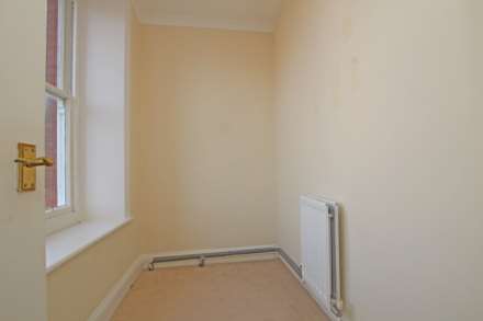 Blackwater Road, Eastbourne, BN20 7DH, Image 12