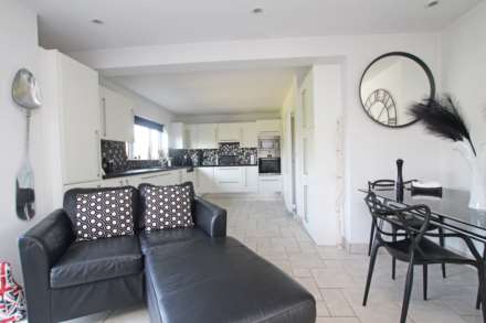 Compton Drive, Eastbourne, BN20 8BX, Image 3