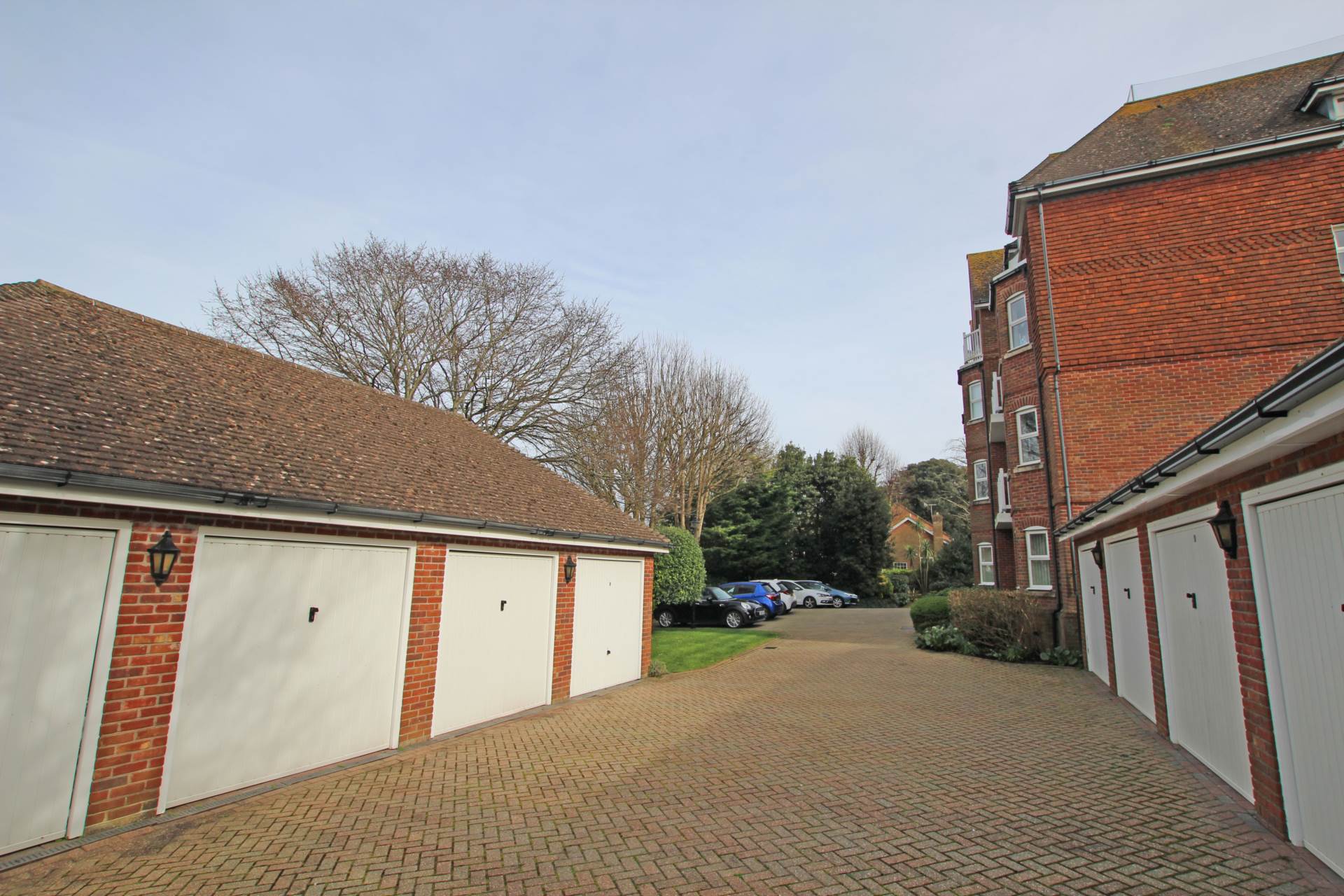 Silverdale Road, Eastbourne, BN20 7EY, Image 25