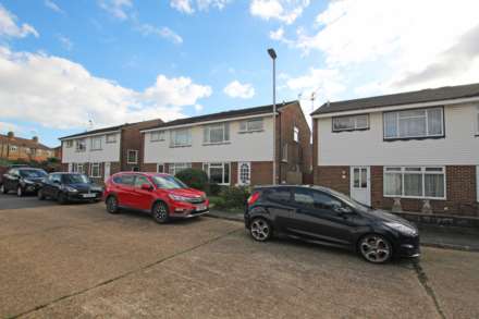 Benjamin Close, Hampden Park, BN22 9JE, Image 17