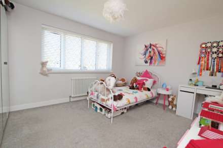 Cranborne Avenue, Eastbourne, BN20 7TT, Image 18