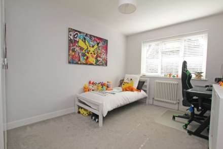 Cranborne Avenue, Eastbourne, BN20 7TT, Image 19