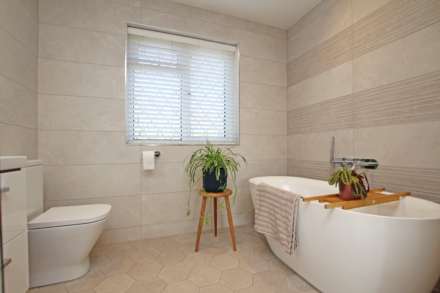 Cranborne Avenue, Eastbourne, BN20 7TT, Image 21