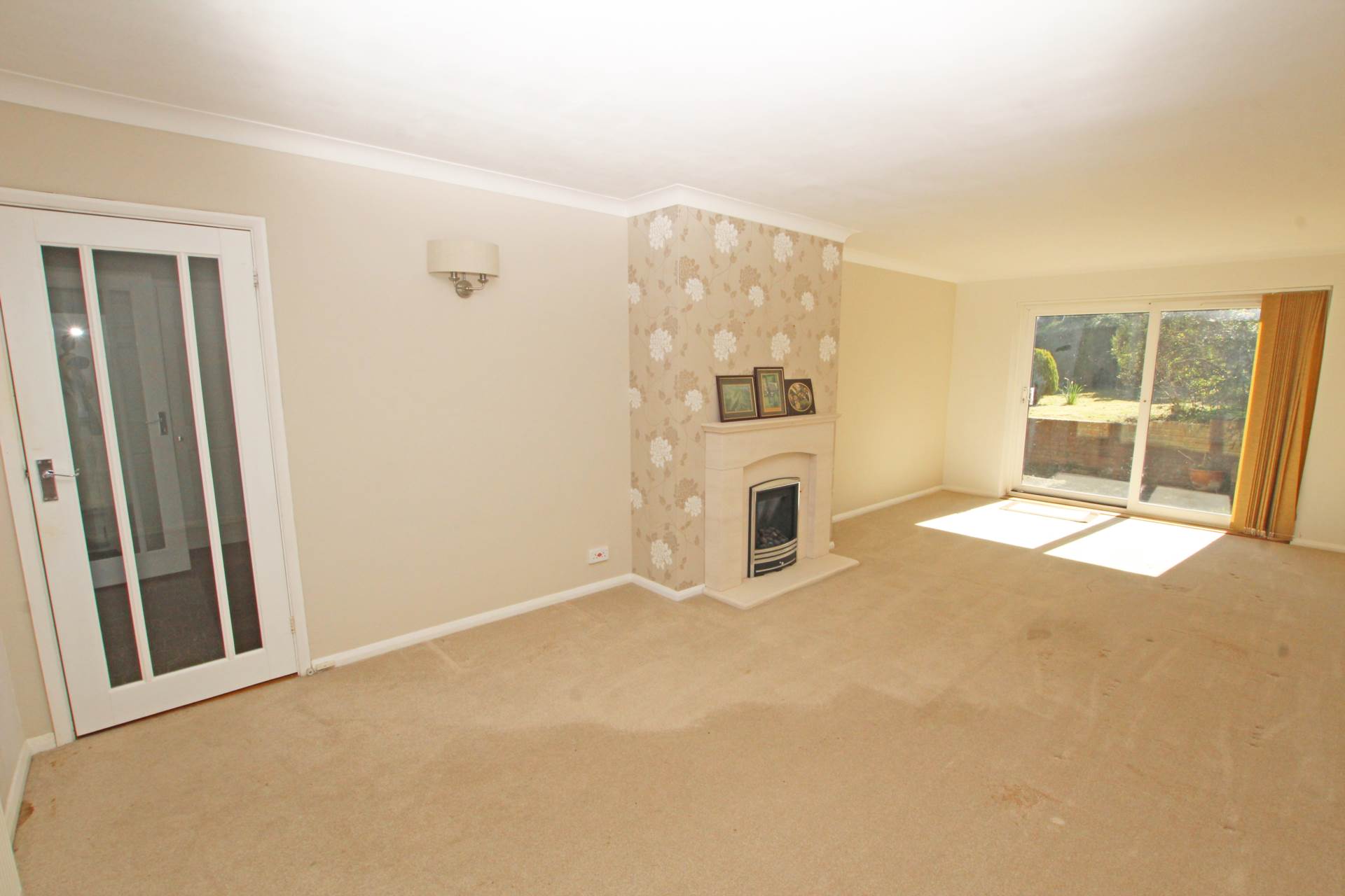 Upper Ratton Drive, Eastbourne, BN20 9DJ, Image 2