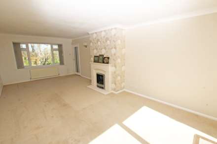 Upper Ratton Drive, Eastbourne, BN20 9DJ, Image 14