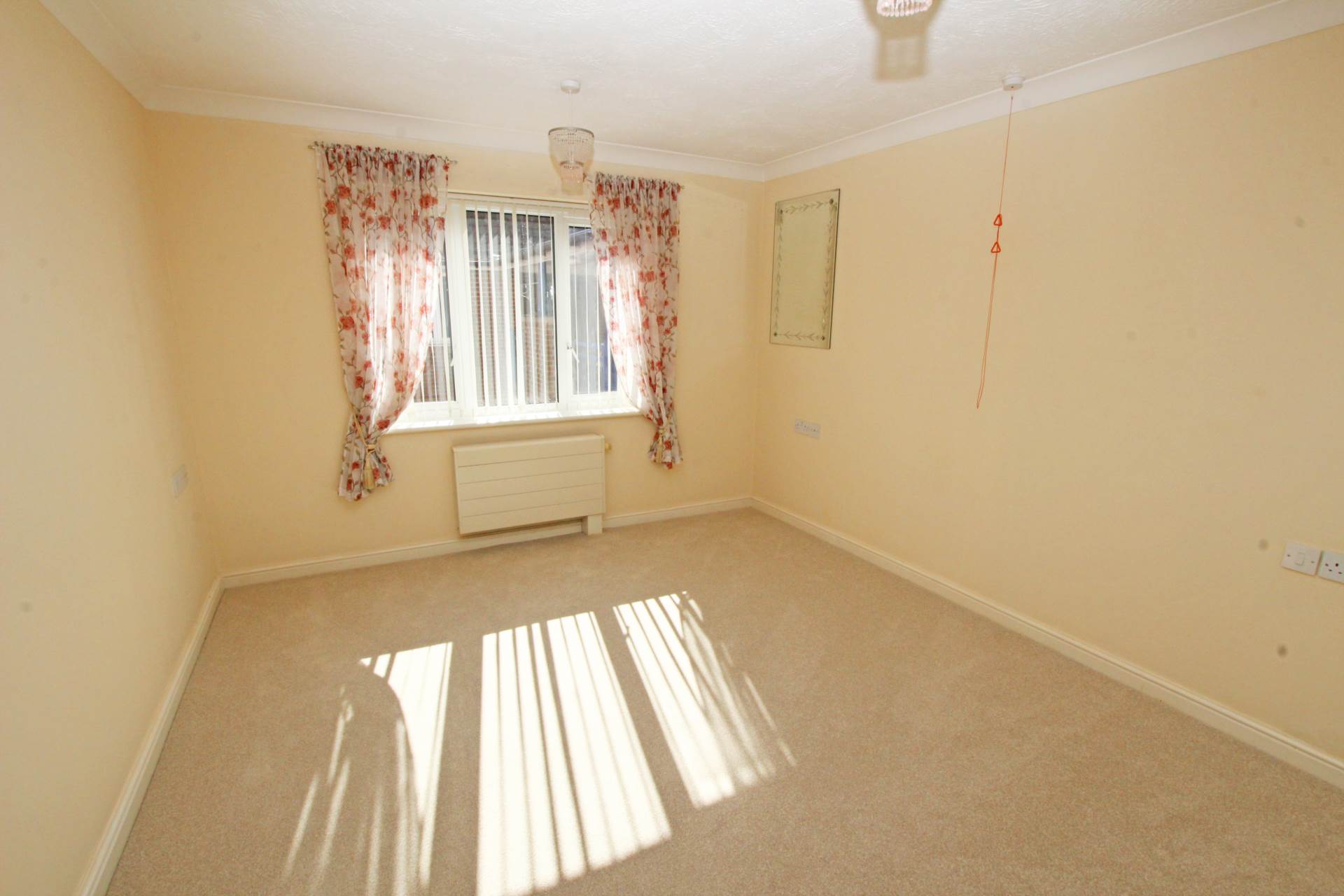 Southfields Road, Eastbourne, BN21 1BT, Image 6