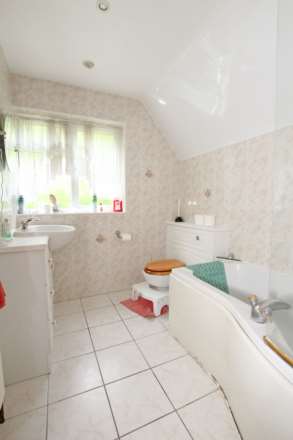 Parkway, Eastbourne, BN20 9DX, Image 10