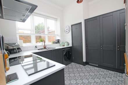 Chesterfield Road, Eastbourne, BN20 7NU, Image 6