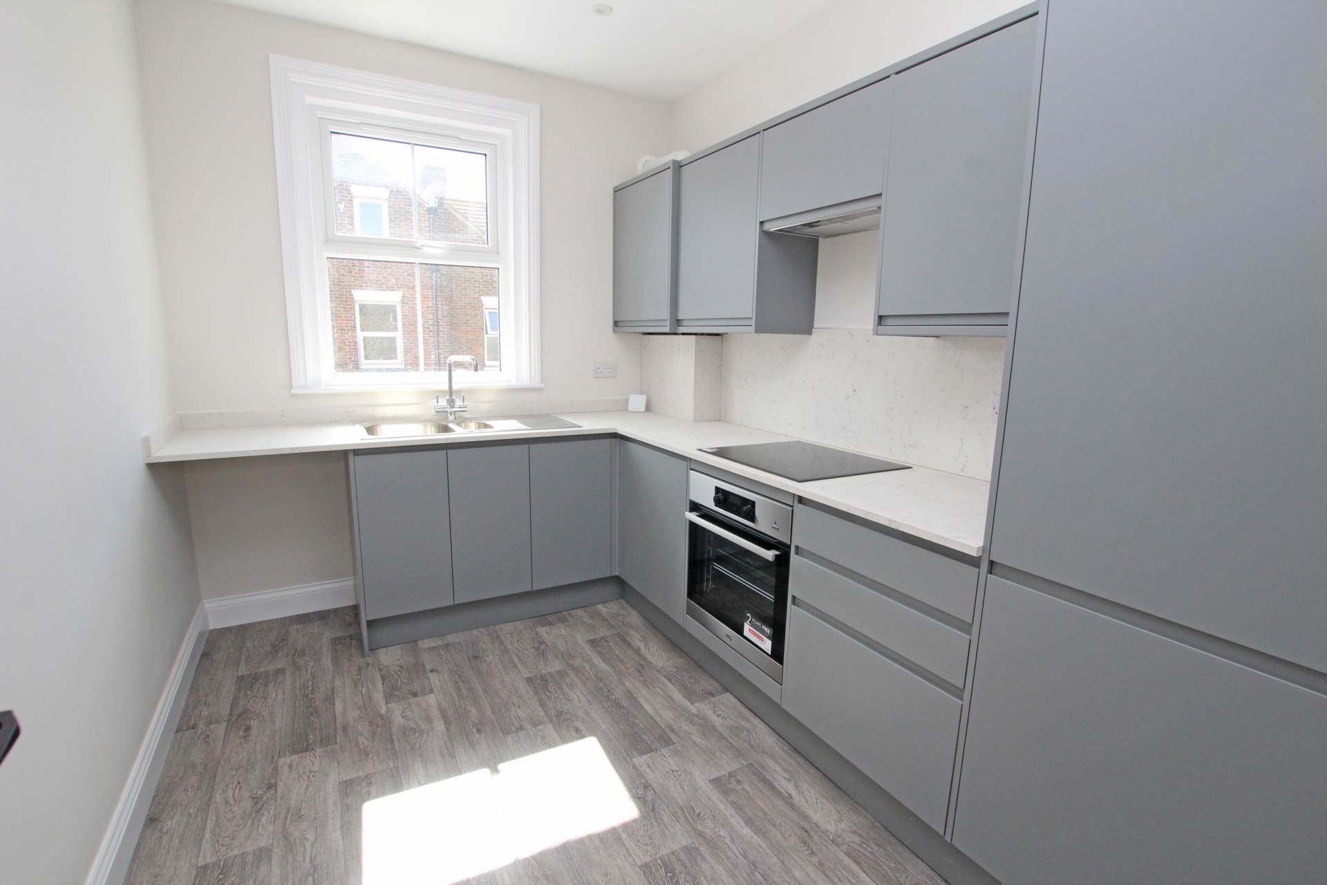 Latimer Road, Eastbourne, BN22 7BY, Image 3