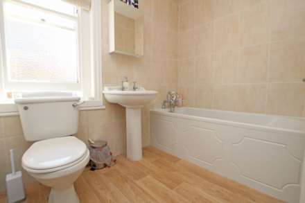 St Johns Road, Eastbourne, BN20 7JA, Image 15