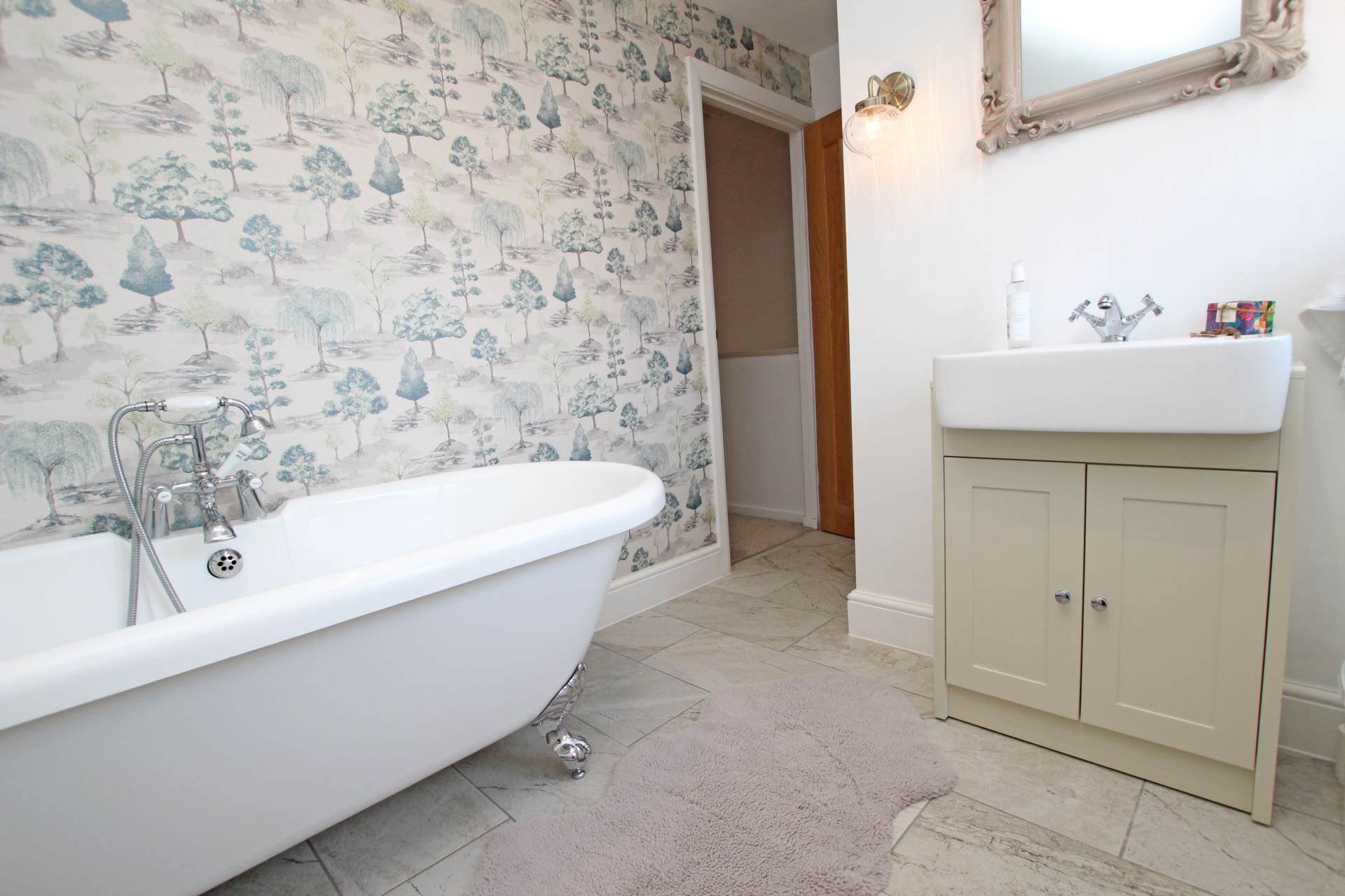 Woodland Avenue, Eastbourne, BN22 0HD, Image 6