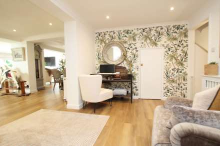 Woodland Avenue, Eastbourne, BN22 0HD, Image 14
