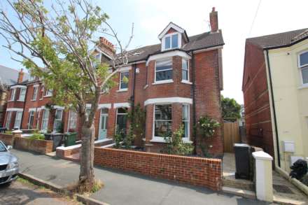 5 Bedroom Semi-Detached, Bedford Grove, Eastbourne, BN21 2DU