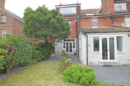 Bedford Grove, Eastbourne, BN21 2DU, Image 17