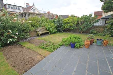 Bedford Grove, Eastbourne, BN21 2DU, Image 18