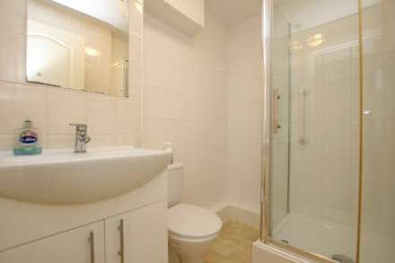 Silverdale Road, Eastbourne, BN20 7EU, Image 12