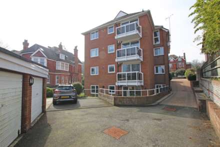 Silverdale Road, Eastbourne, BN20 7EU, Image 9