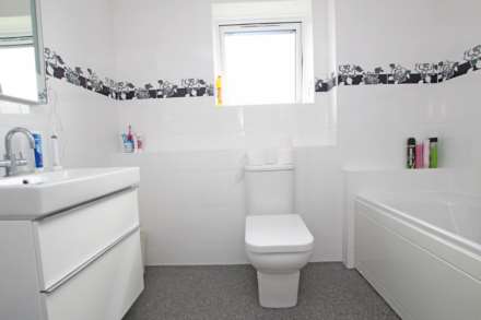 Saffrons Park, Eastbourne, BN20 7UX, Image 9