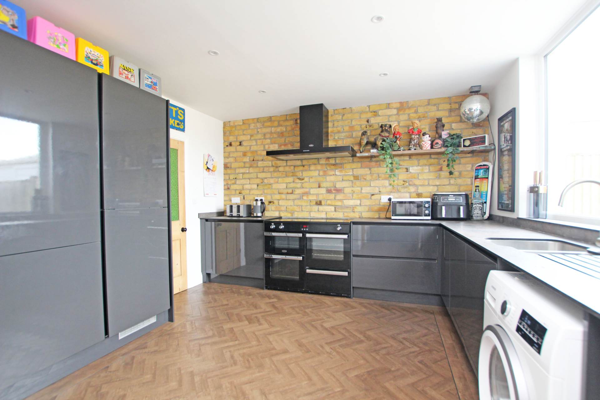 Ringwood Road, Eastbourne, BN22 8TB, Image 3