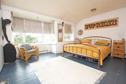 Ringwood Road, Eastbourne, BN22 8TB, Image 16