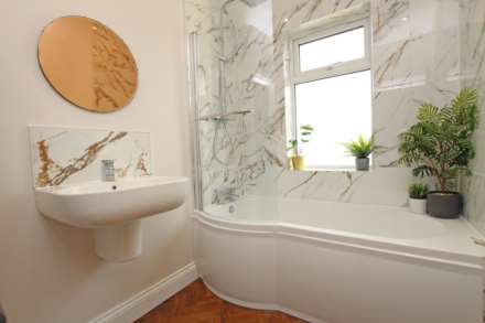 Ringwood Road, Eastbourne, BN22 8TB, Image 21