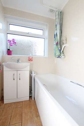 Tamarack Close, Eastbourne, BN22 0TR, Image 10