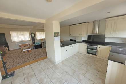 Summerdown Lane, East Dean, BN20 0LF, Image 5