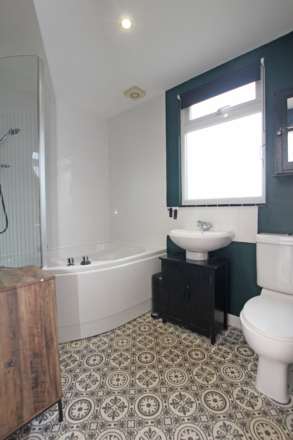 Pulborough Avenue, Eastbourne, BN22 9QX, Image 10