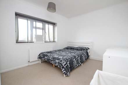 Pulborough Avenue, Eastbourne, BN22 9QX, Image 9