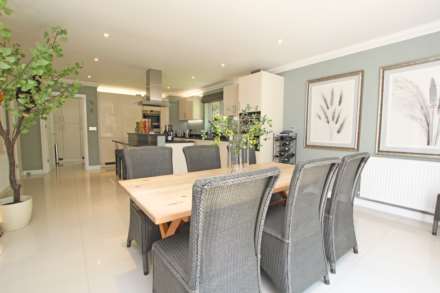 The Combe, Eastbourne, BN20 9DB, Image 11
