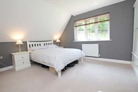 The Combe, Eastbourne, BN20 9DB, Image 32