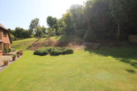 The Combe, Eastbourne, BN20 9DB, Image 42