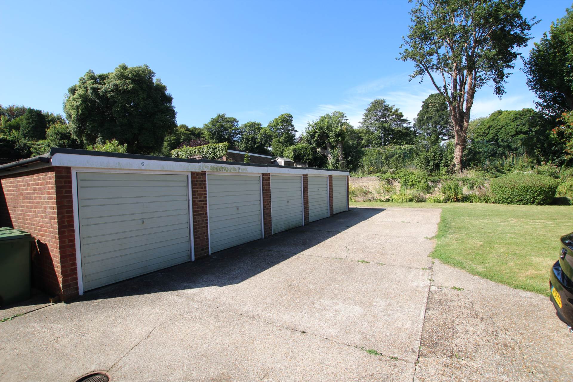 Denton Road, Eastbourne, BN20 7ST, Image 12